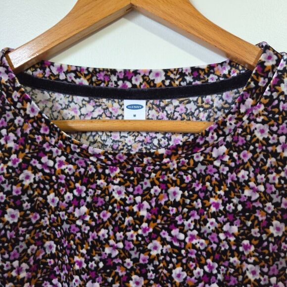 LIKE NEW OLD NAVY VELVETY DITSY FLORAL TEE SIZE M - Picture 11 of 15